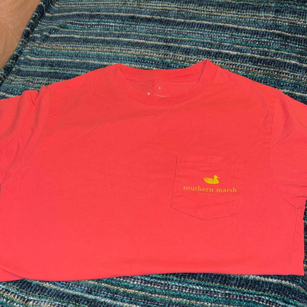 Southern Marsh Coral Pocket Tee with Yellow Duck Logo Size S